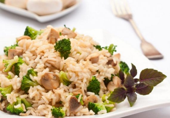 arroz-integral-com-brocolis-e-champignon